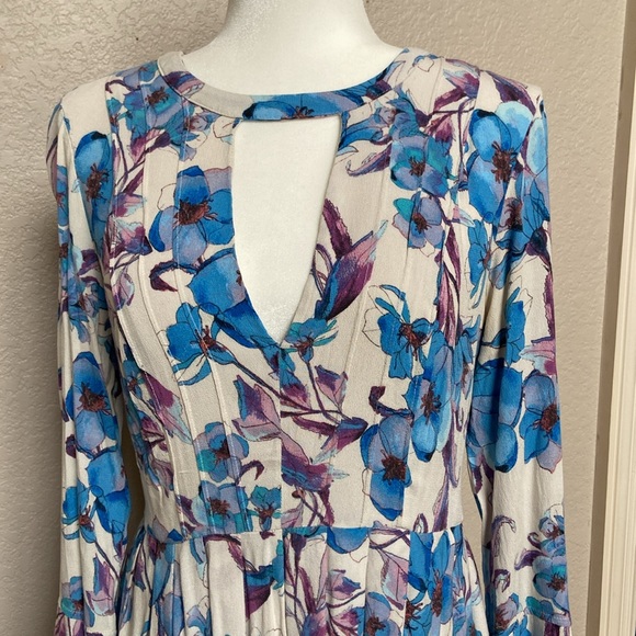 Sale! Beautiful Free People floral dress, size 10, in great condition. - Picture 2 of 14